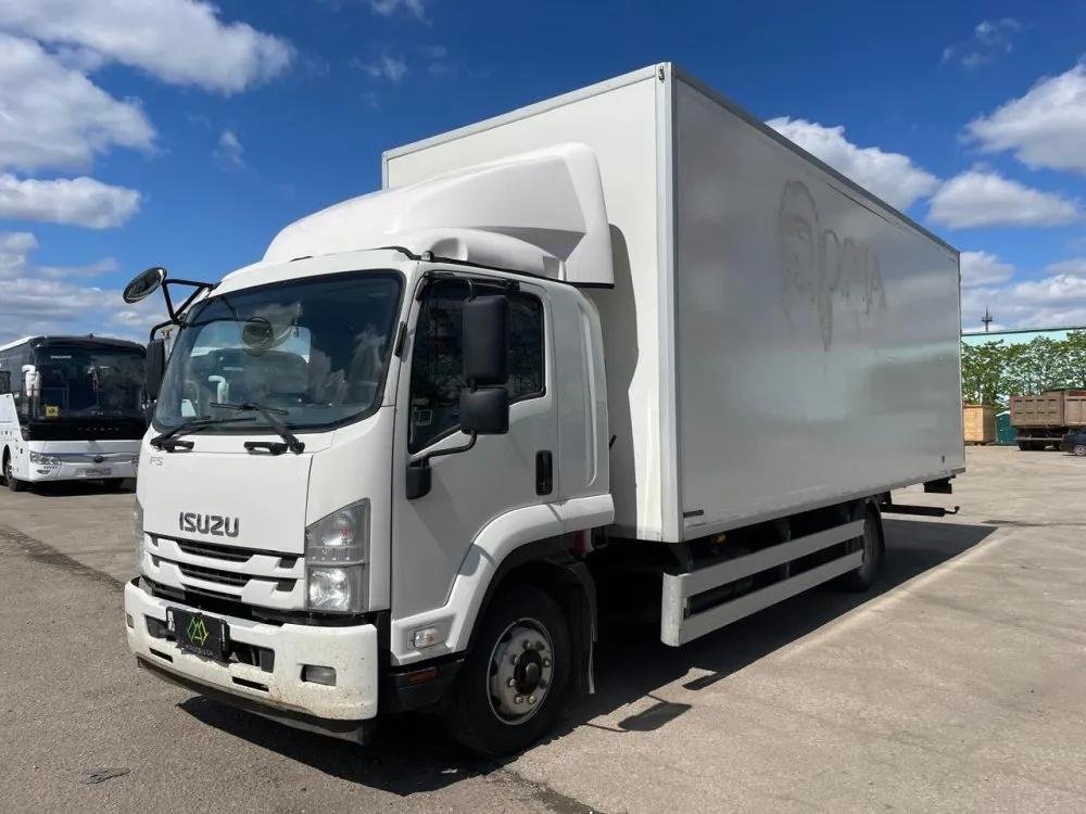 ISUZU FS год 2021